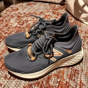 New Balance Women’s Shoes Size 6